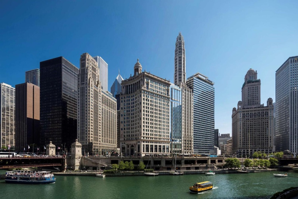 LondonHouse Chicago, Curio Collection by Hilton